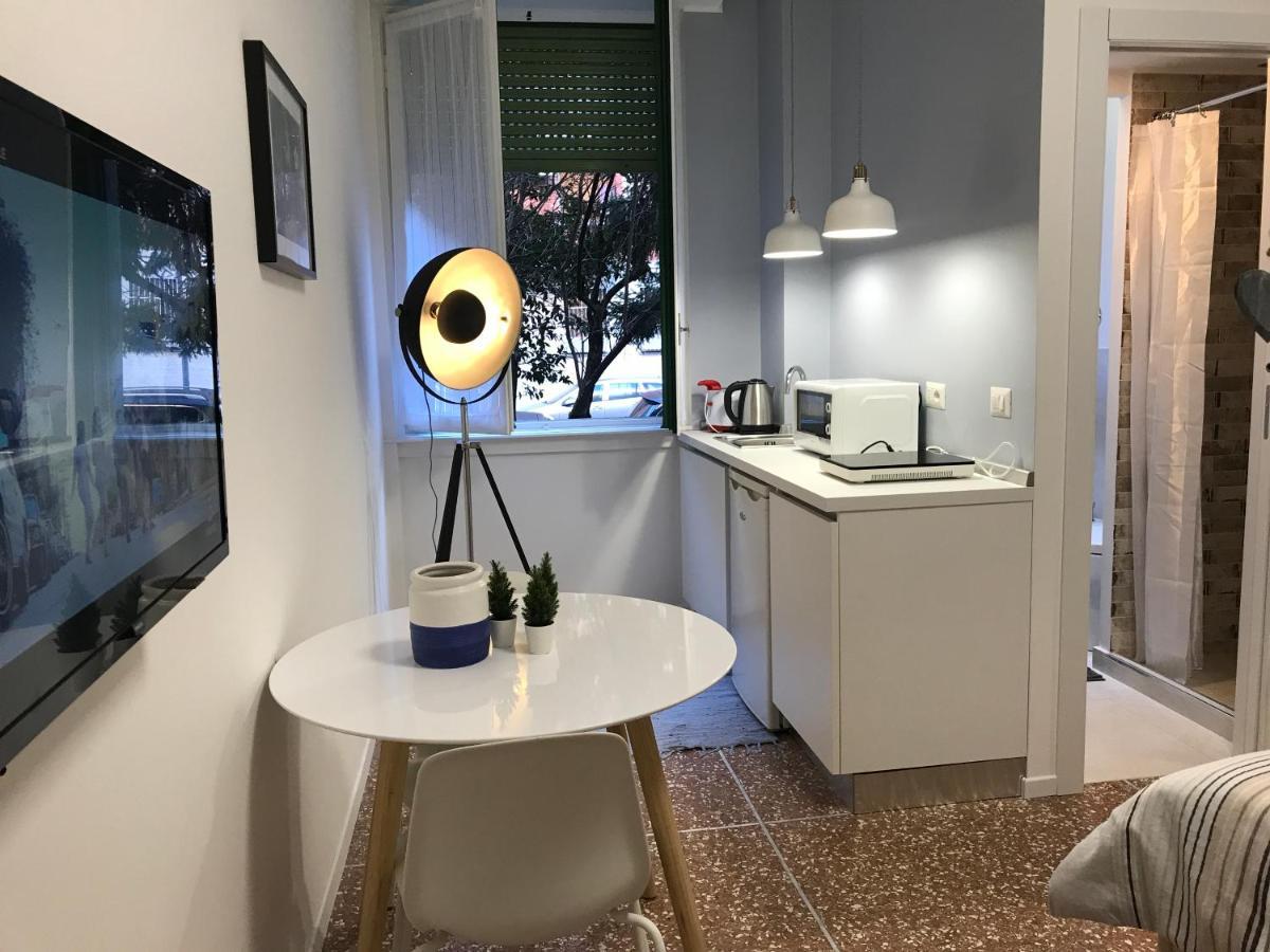 Studio 25 Apartment - Near Metro M3 ミラノ エクステリア 写真