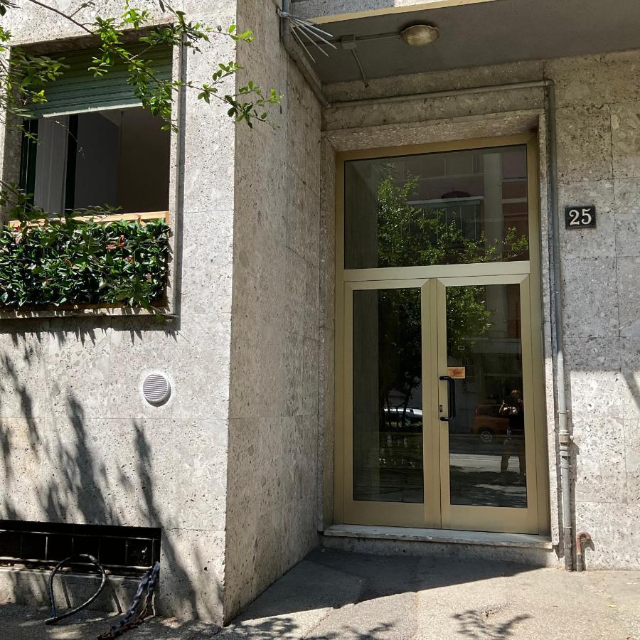 Studio 25 Apartment - Near Metro M3 ミラノ エクステリア 写真